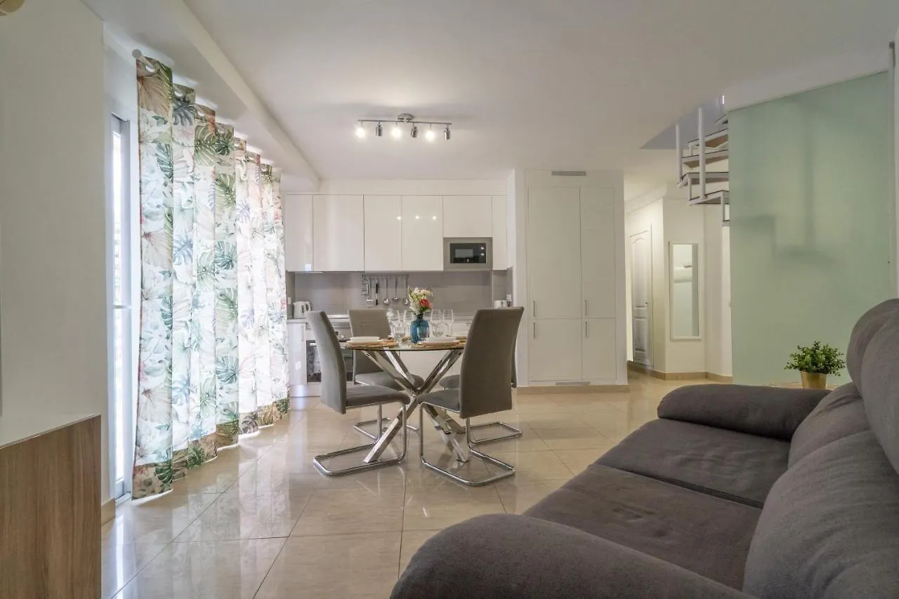 Penthouse Marte By Pajarito Holidays Los Cristianos  Apartmán Los Cristianos (Tenerife)